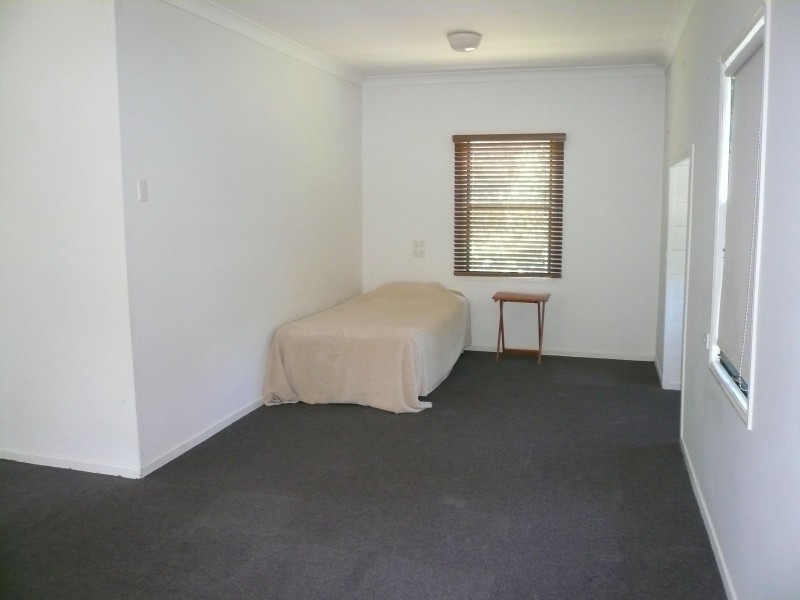 93-95 High Central Road, Macleay Island QLD 4184