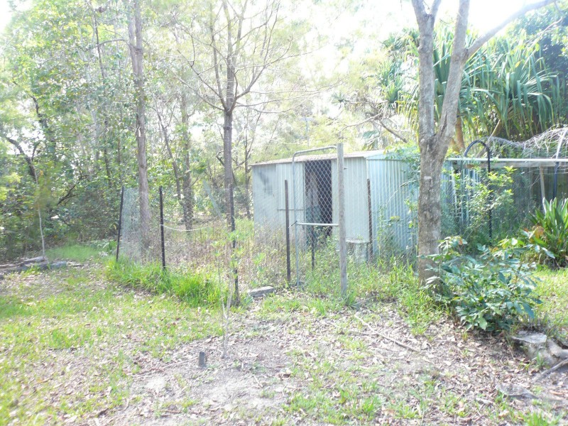 93-95 High Central Road, Macleay Island QLD 4184