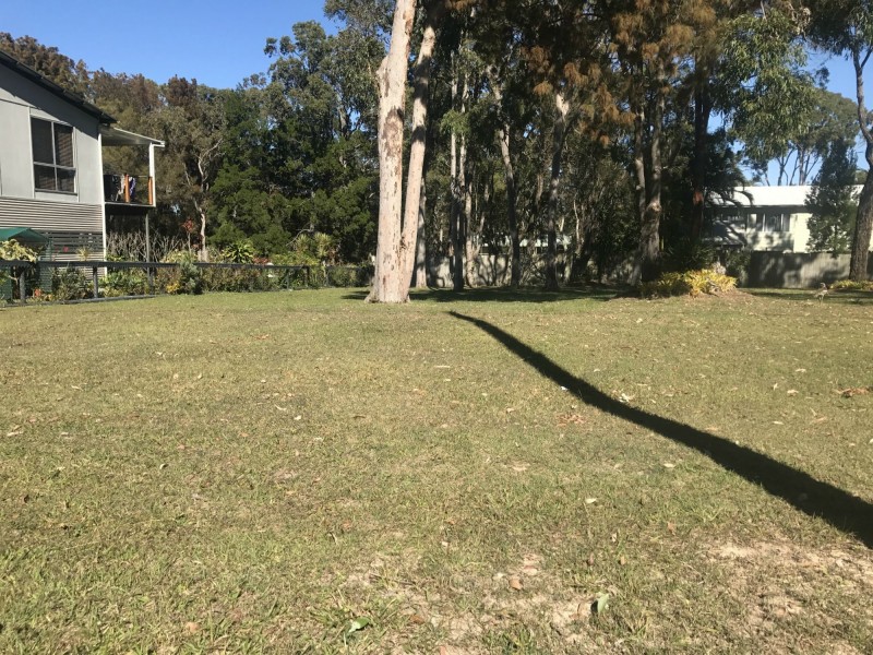 11 Arthur Street, Macleay Island QLD 4184