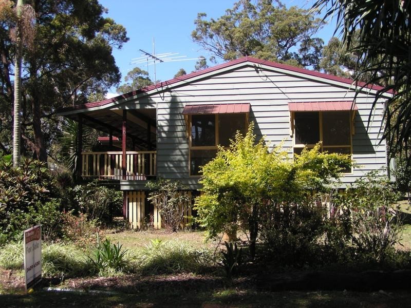 36 Coast Road, Macleay Island QLD 4184