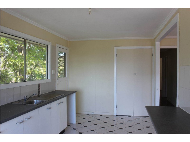 58 Bay Dr, Russell Island QLD 4184