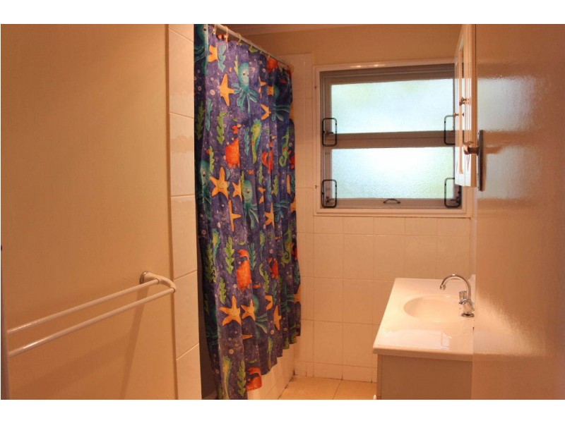 58 Bay Dr, Russell Island QLD 4184