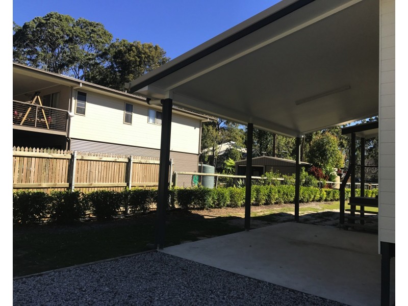 17 Natone Tce, Macleay Island QLD 4184