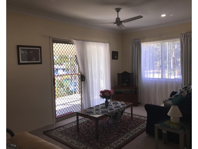 17 Natone Tce, Macleay Island QLD 4184