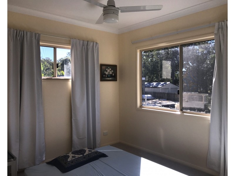 17 Natone Tce, Macleay Island QLD 4184