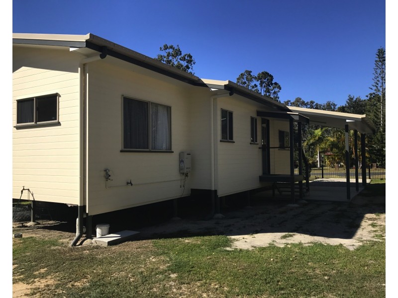 17 Natone Tce, Macleay Island QLD 4184