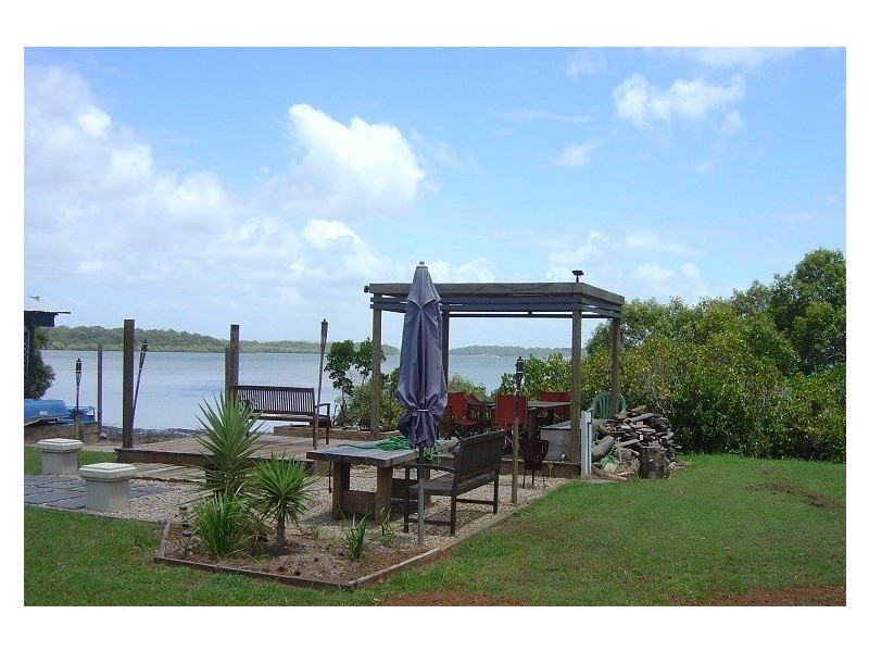 83 Canaipa Point Drive, Russell Island QLD 4184