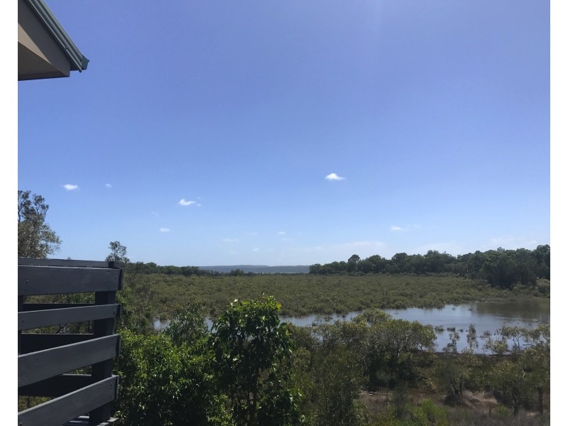 8 Timothy St, Macleay Island QLD 4184