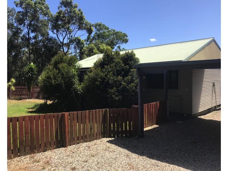 8 Timothy St, Macleay Island QLD 4184