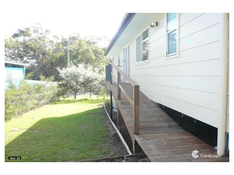 2 Morwong St, Macleay Island QLD 4184
