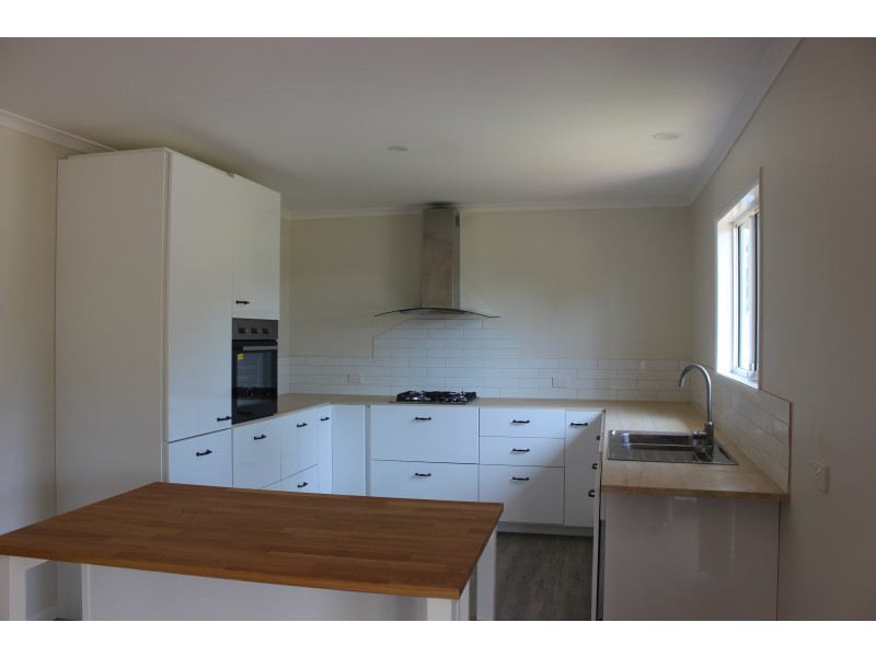 116 Canaipa Point Dr, Russell Island QLD 4184