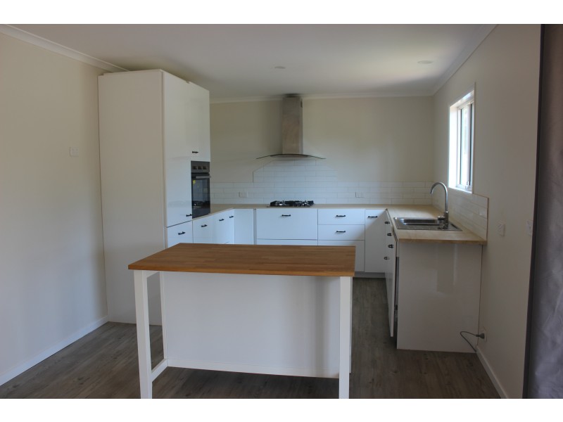 116 Canaipa Point Dr, Russell Island QLD 4184