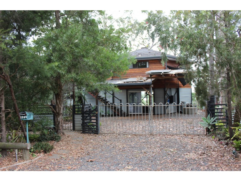 172 Treasure Island Avenue, Karragarra Island QLD 4184