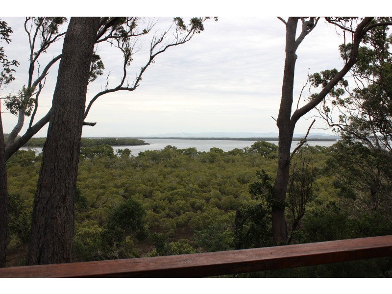 172 Treasure Island Avenue, Karragarra Island QLD 4184