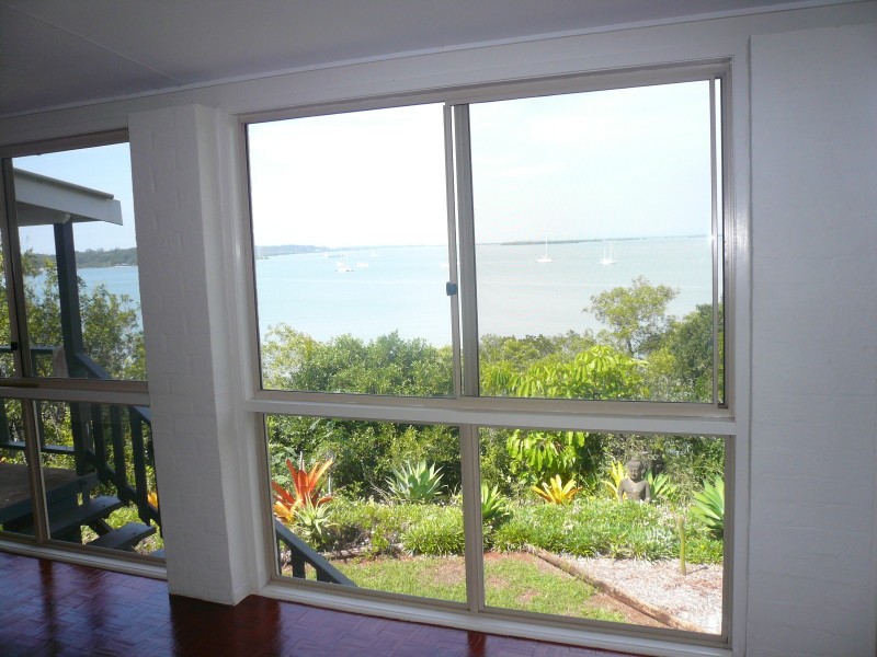 70 Western Rd, Macleay Island QLD 4184