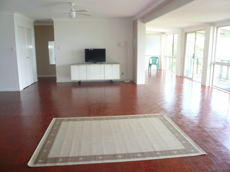 70 Western Rd, Macleay Island QLD 4184