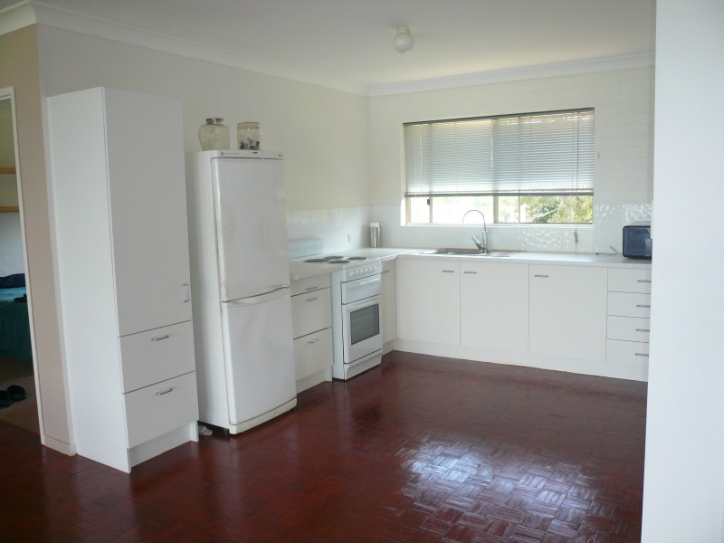 70 Western Rd, Macleay Island QLD 4184