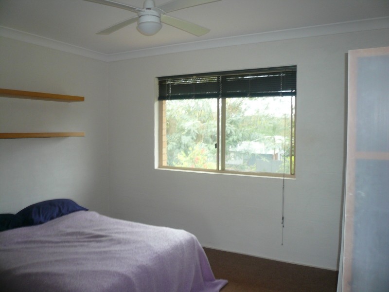 70 Western Rd, Macleay Island QLD 4184