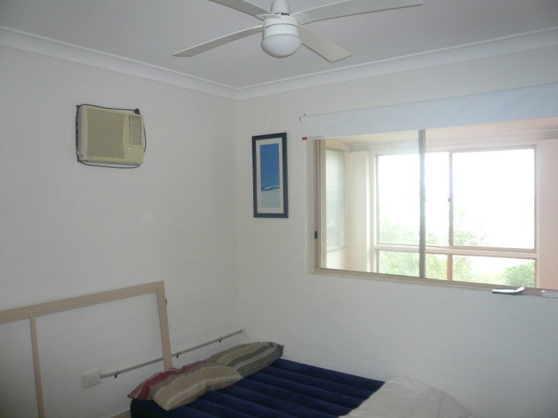 70 Western Rd, Macleay Island QLD 4184