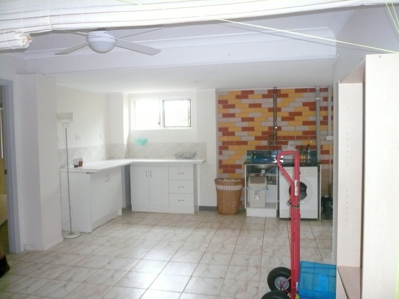 70 Western Rd, Macleay Island QLD 4184