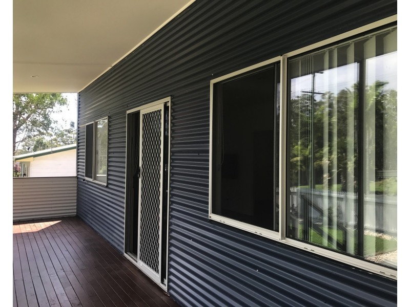 11 Barramundi St, Macleay Island QLD 4184