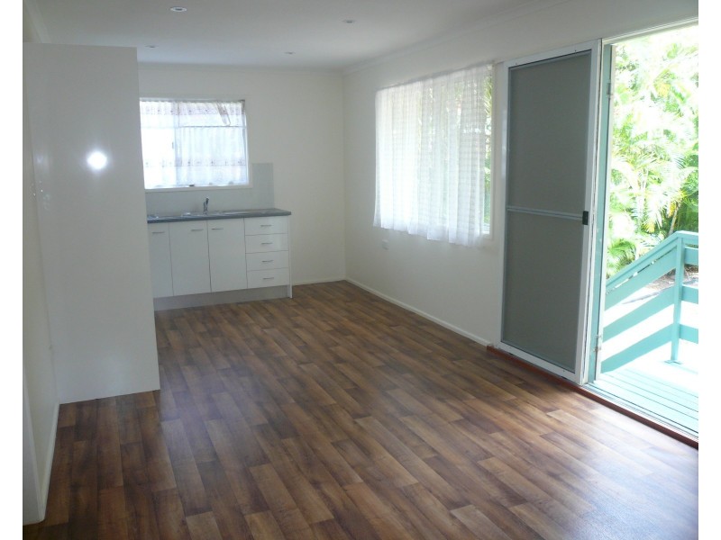 8 William Street, Macleay Island QLD 4184