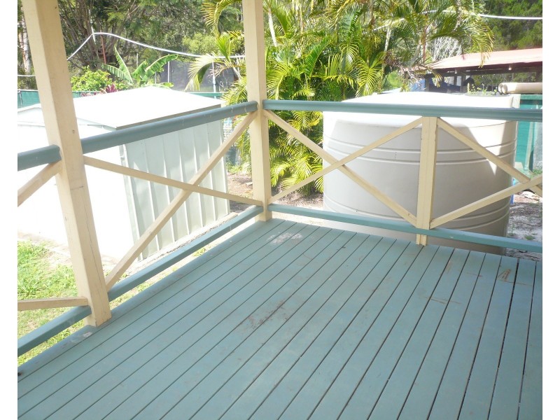 8 William Street, Macleay Island QLD 4184