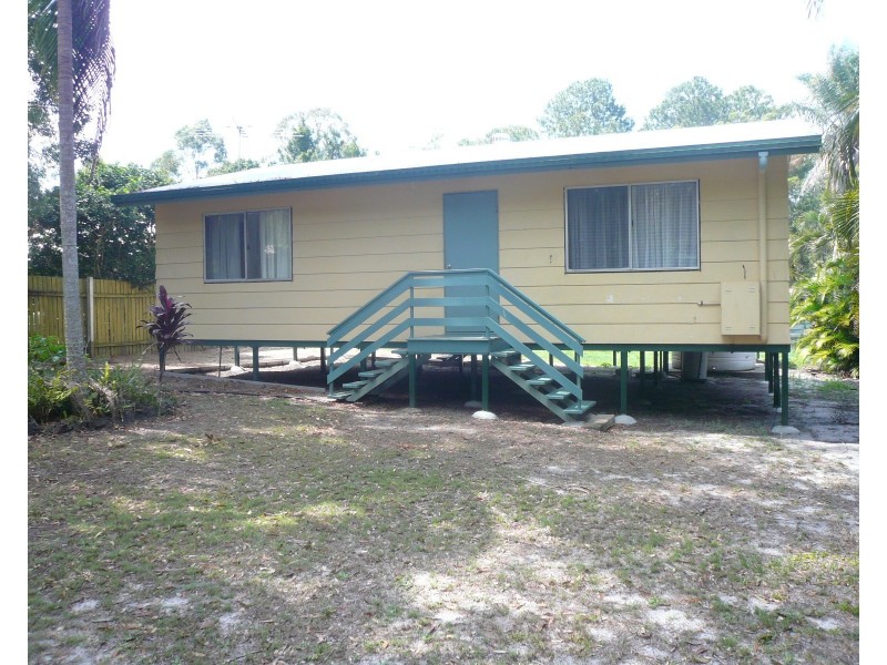 8 William Street, Macleay Island QLD 4184