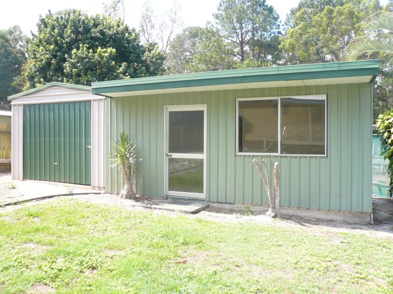 8 William Street, Macleay Island QLD 4184