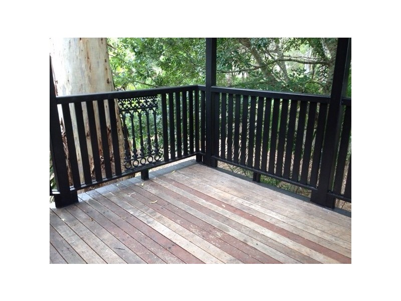 24 Citron St, Macleay Island QLD 4184