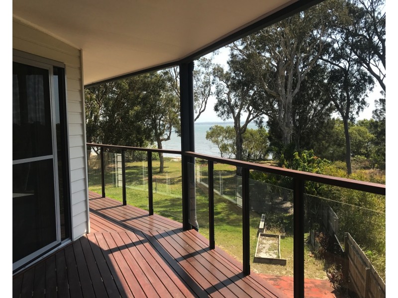 71 Coast Rd, Macleay Island QLD 4184