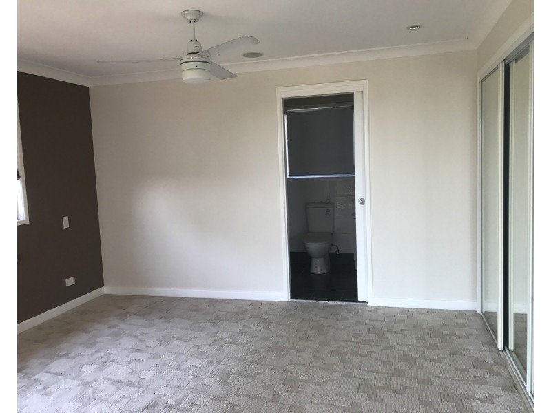 71 Coast Rd, Macleay Island QLD 4184