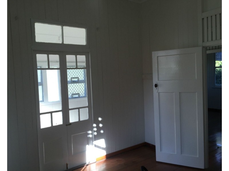 1 Lemontree Drive, Macleay Island QLD 4184