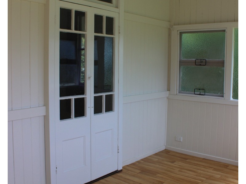 1 Lemontree Drive, Macleay Island QLD 4184