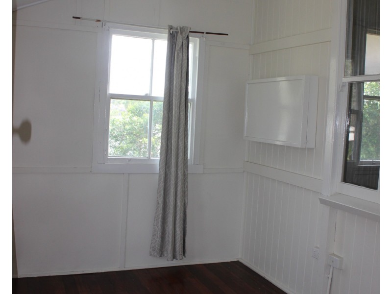 1 Lemontree Drive, Macleay Island QLD 4184