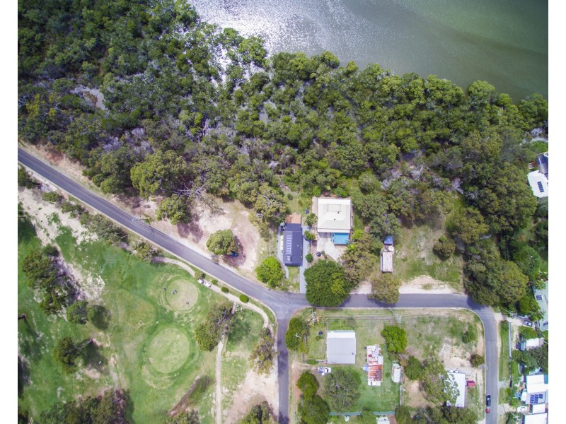 10 Keith St, Macleay Island QLD 4184