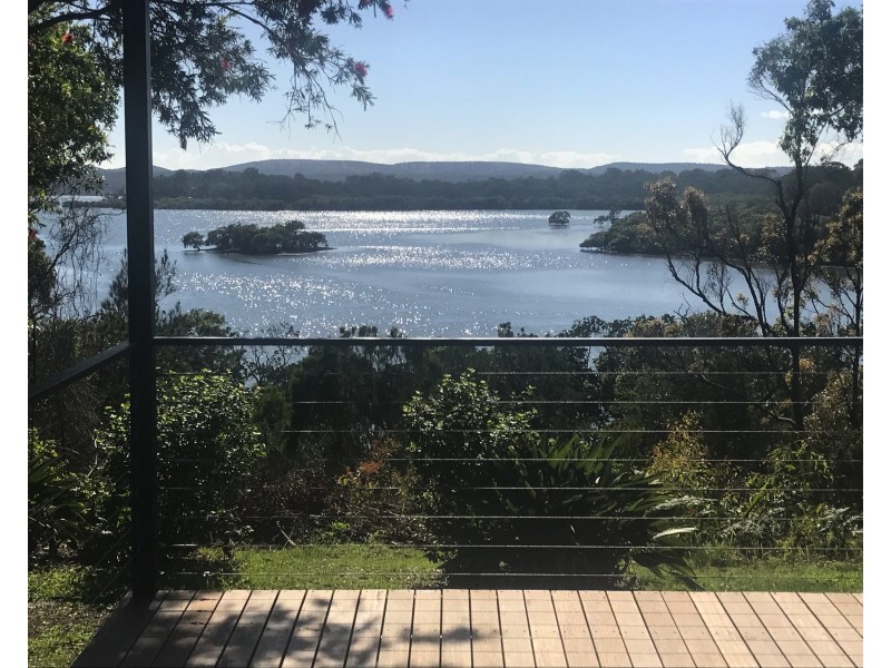 10 Keith St, Macleay Island QLD 4184