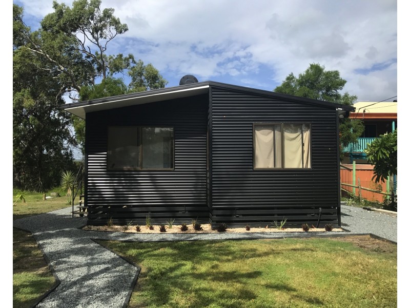 10 Keith St, Macleay Island QLD 4184