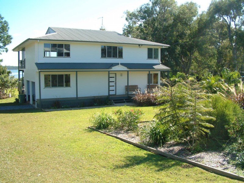 83 Canaipa Point Drive, Russell Island QLD 4184