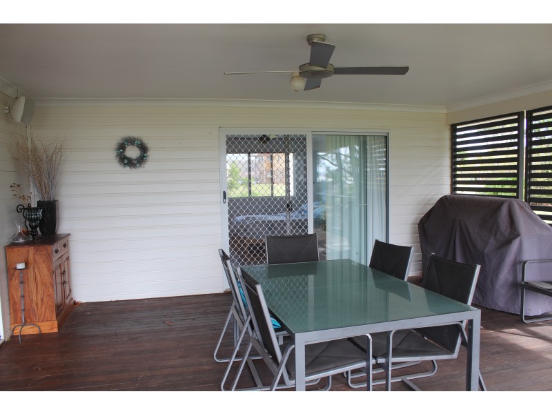 83 Canaipa Point Drive, Russell Island QLD 4184