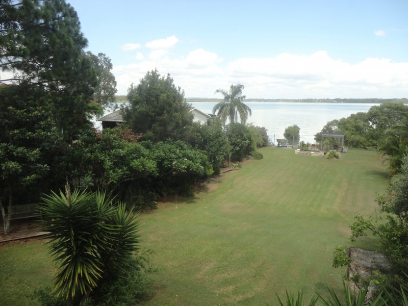 83 Canaipa Point Drive, Russell Island QLD 4184