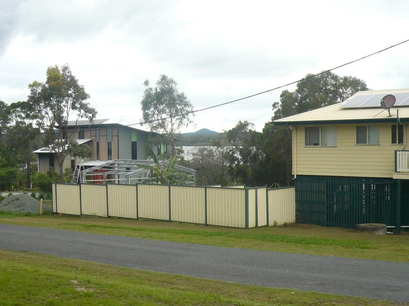 10 Camena Street, Macleay Island QLD 4184