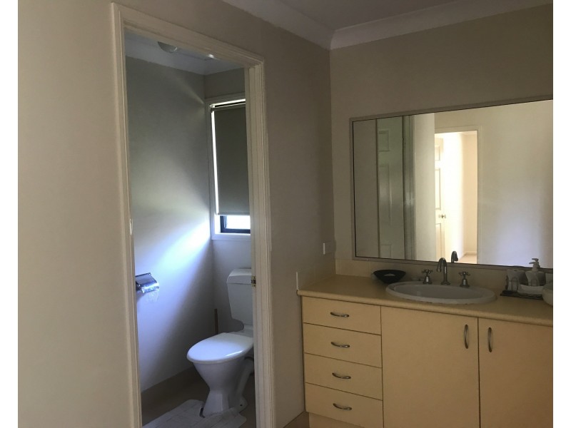 13 Morwong St, Macleay Island QLD 4184