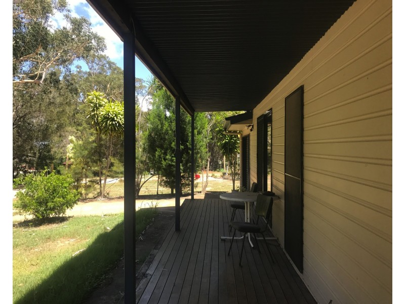 13 Morwong St, Macleay Island QLD 4184