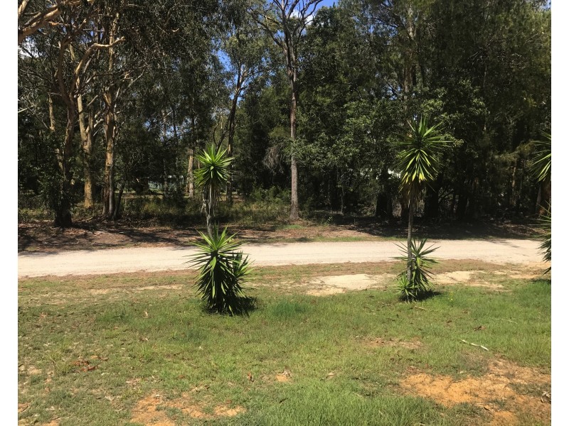 13 Morwong St, Macleay Island QLD 4184