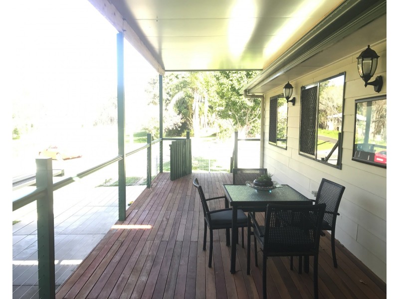 23 Squire St, Macleay Island QLD 4184