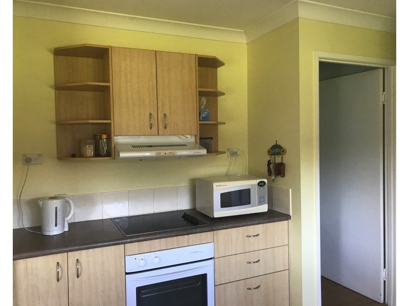 23 Squire St, Macleay Island QLD 4184