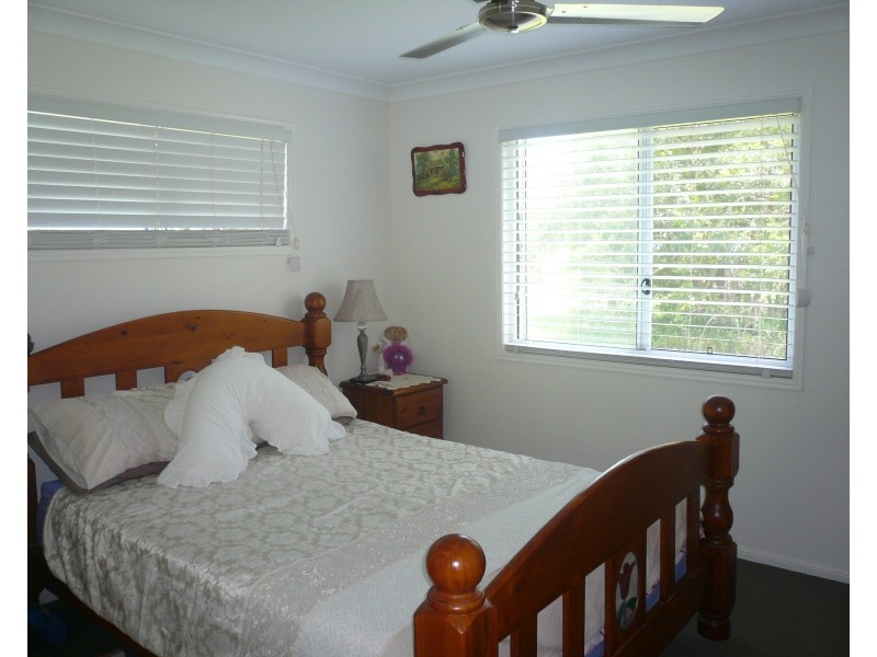 45 Lonicera St, Macleay Island QLD 4184