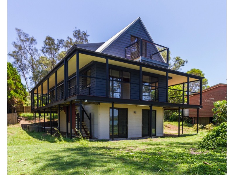 4 Coorong St, Macleay Island QLD 4184