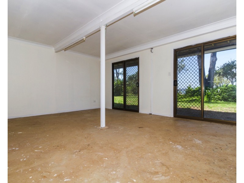 4 Coorong St, Macleay Island QLD 4184